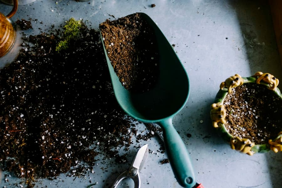 Potting Scoop